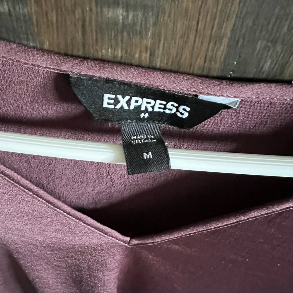 Express Top - Picture 3 of 3